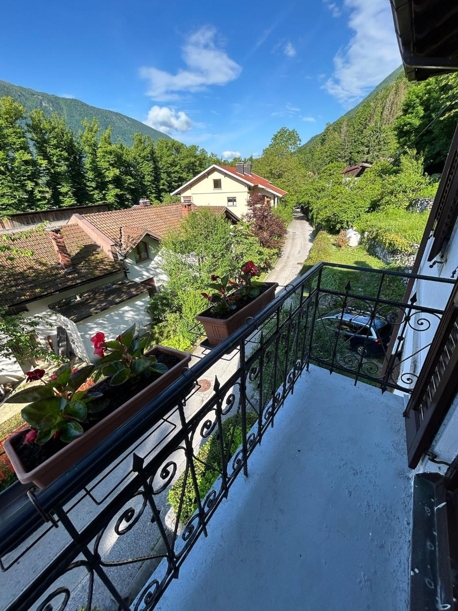 Stres-Less Sunny Apartments Kobarid Exterior foto